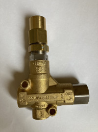 Регулятор давления Mecline VHP50 (360бар, 100л/мин, 1/2"г-1/2"г, By-pass 1/2"г, лат)