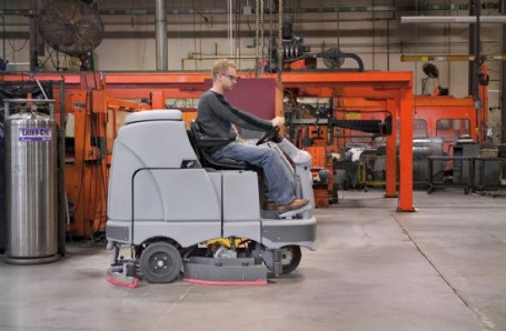 Поломоечная машина Nilfisk BR 1300S