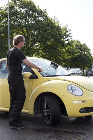 Скребок для стекла Vikan (710см, черный, ручка)