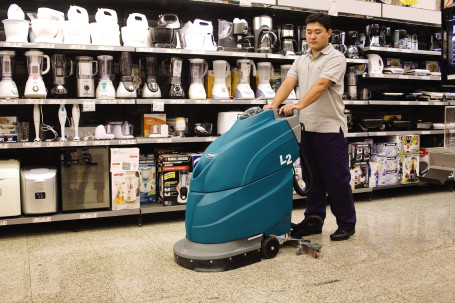 Поломоечная машина Tennant L2