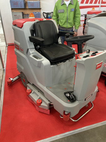 Поломоечная машина Bennett Patrol P150 PRO (315Ач, Li) (BNT66020-li315)