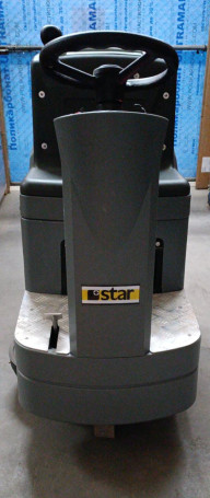 Поломоечная машина STAR D8 RIDE ON MAXI