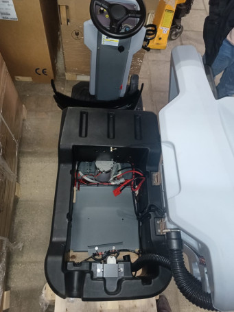 Поломоечная машина KRUGER K7R/560 (80Ач, Li-ion)