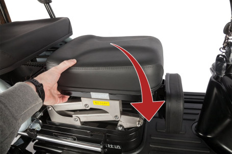 Трицикл электрический Wanshida UN MOTO 60V 650Вт (черный) (025578-3102)