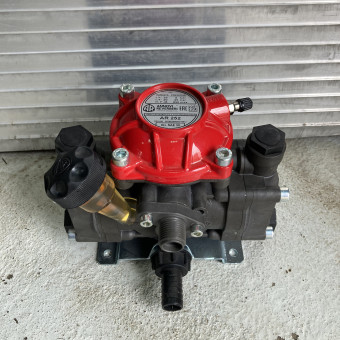 Мембранный насос AR 252 SP SGC (NBR, 20бар, 24.6л/мин, внешний вал 20 мм)